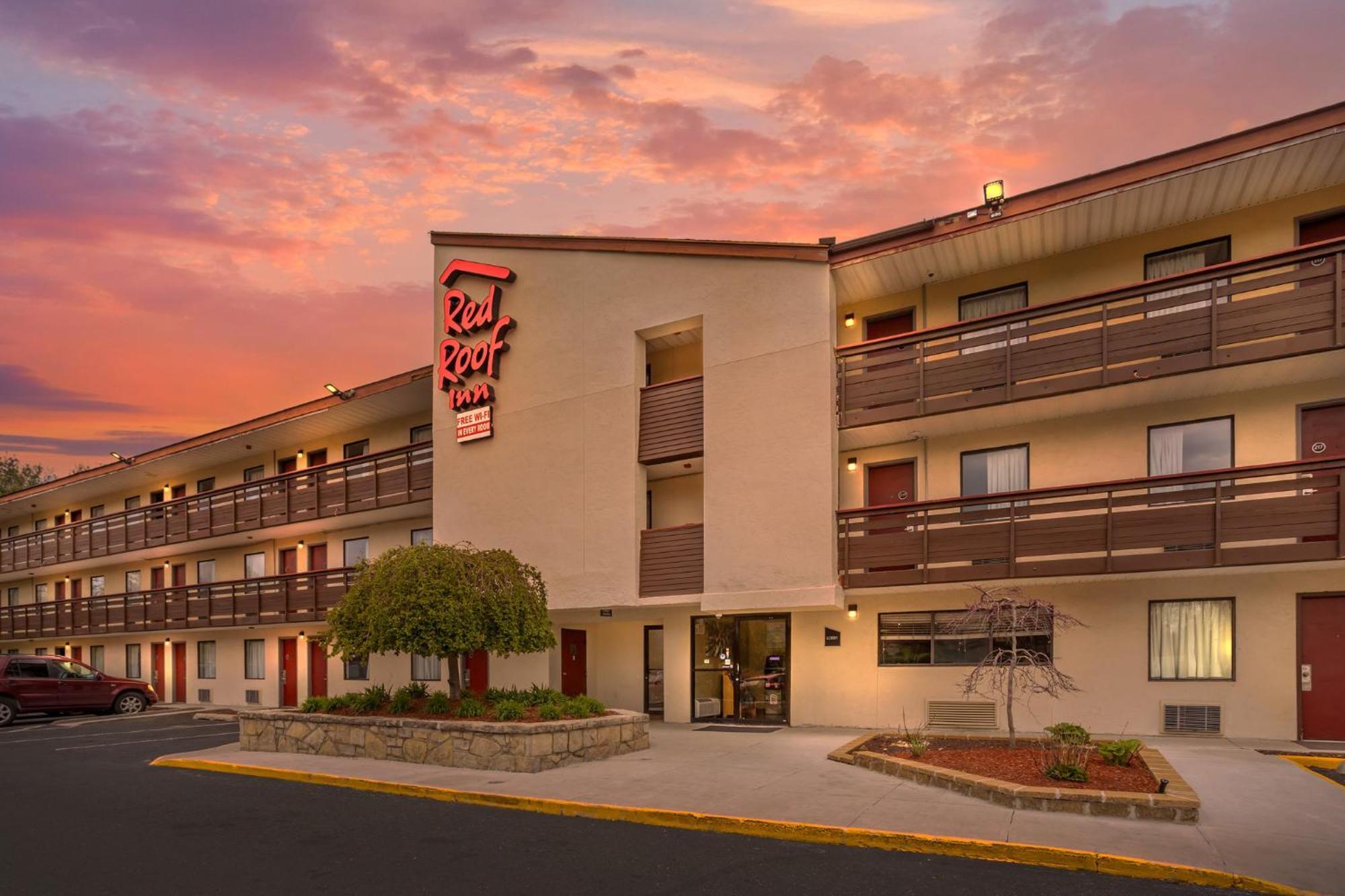 Red Roof Inn Tinton Falls-Jersey Shore Exterior photo